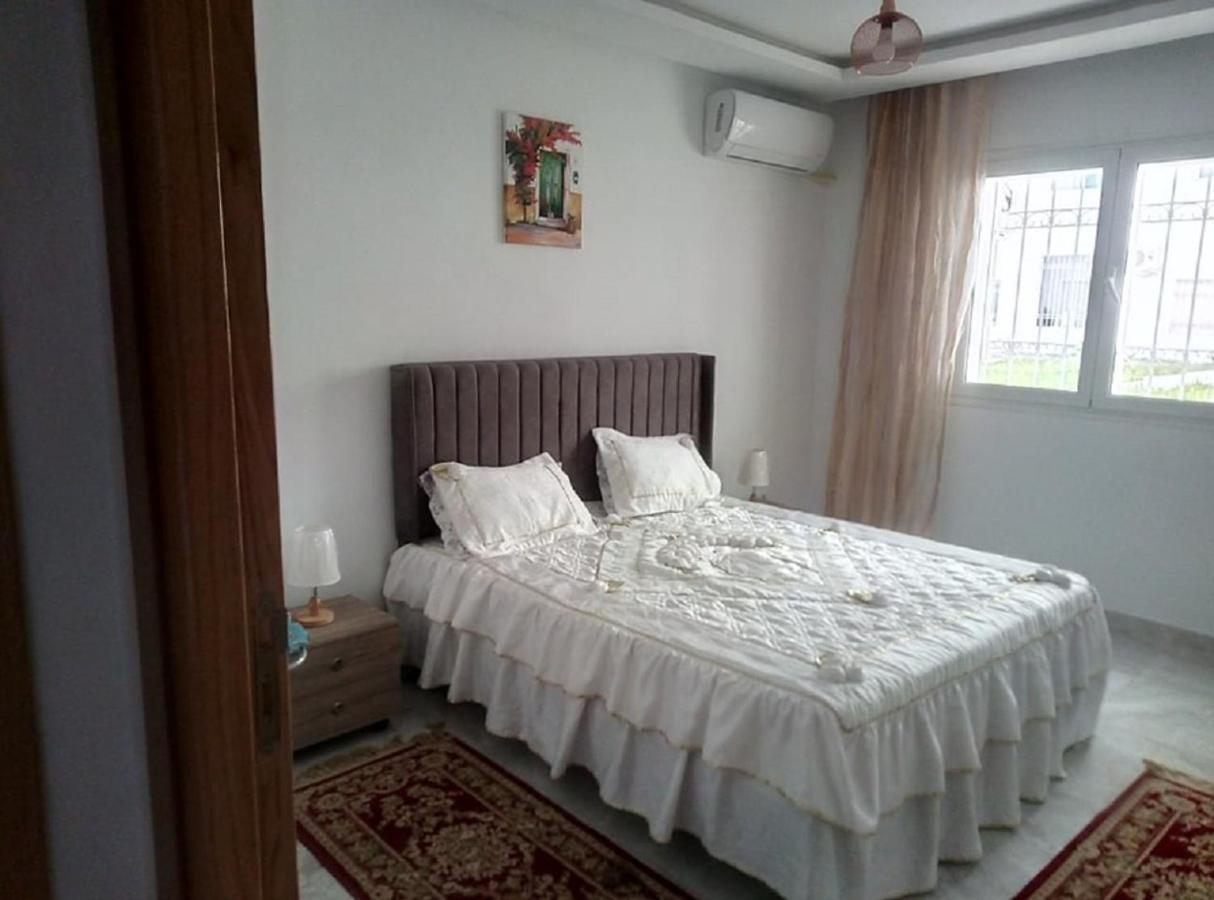 Zayatine Apartment