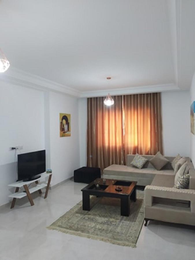 Zayatine Apartment